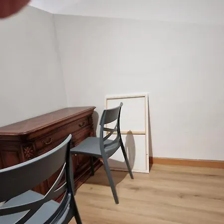 Apartmán Spacious, Apt, Sleeps 5 *