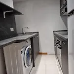 Spacious, Apt, Sleeps 5