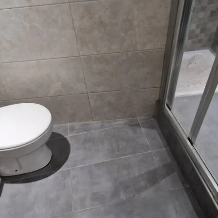 Daire Spacious, Apt, Sleeps 5
