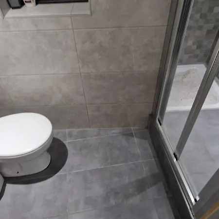 Spacious, Apt, Sleeps 5 Σλιέμα