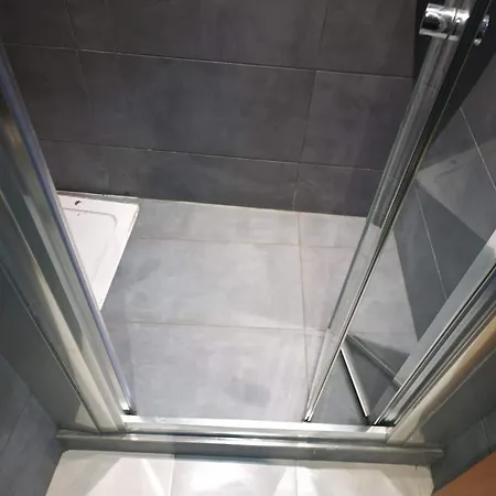 Lejlighed Spacious, Apt, Sleeps 5