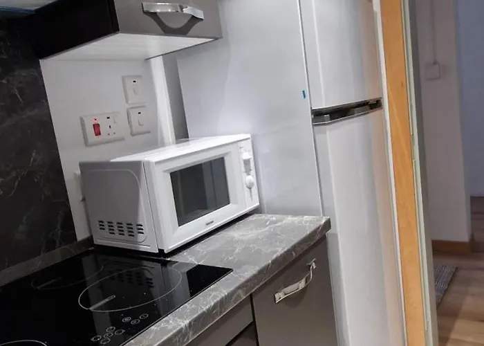 Spacious, Apt, Sleeps 5 Sliema